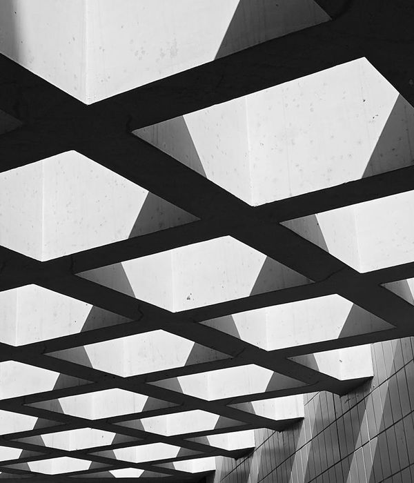 Symmetric architectural shapes symbolizing mental focus and clarity